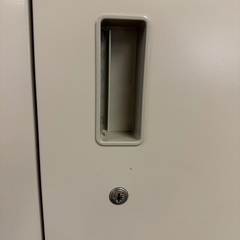 【30日までのお引取り】鍵付きロッカー 美品 W90 x H220 x D45 No.2の画像