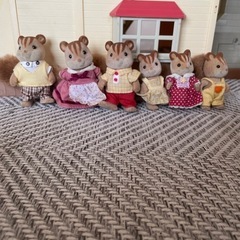 決まりました！シルバニアファミリーりすの人形