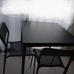 ダイニングテーブル　チェア×2の画像