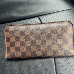 ルイヴィトン　　財布