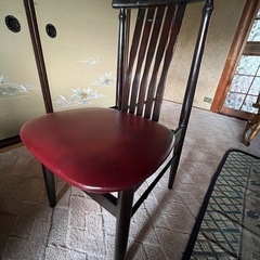 ダイニングチェアーの画像