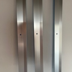 への字じゅうたん押え3本の画像