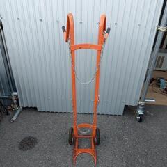 トラスコ　ボンベ台車