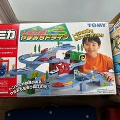 クリスマスプレゼントにも！レア物トミカ　色々4点セット①の画像