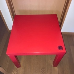 テーブル
