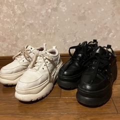 ［取引中]厚底シューズ２足まとめ売り