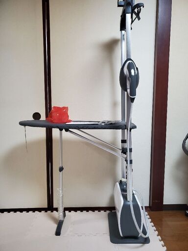 新品　アイロン台付　業務用クラス　卓上型スチームアイロン