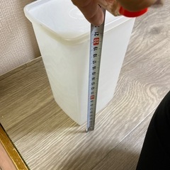 タッパーウェア白