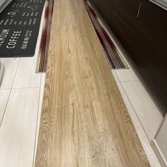 フローリングカーペットの画像