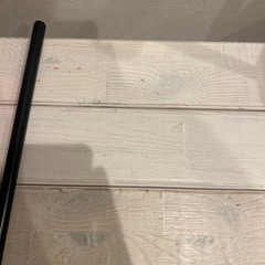アイアンラックと白い棚のみ
の画像