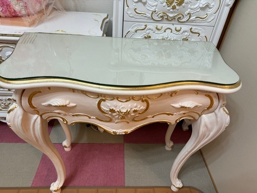 ロココ調　テーブル　チェスト　
デスク　イタリア家具系　猫脚　姫家具　コンソール