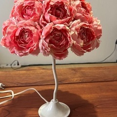 【決まりました】華やかなスタンド｛バラの造花｝寝室にどうぞ