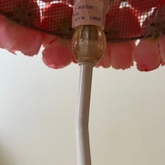 【決まりました】華やかなスタンド｛バラの造花｝寝室にどうぞの画像