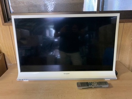 SHARP　液晶カラーテレビ　LC-32J10