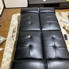 【無料！7/28まで！】簡易ベットにもなる3人掛けソファの画像