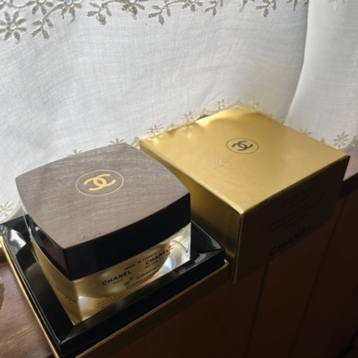 定価58,000　新品未使用　シャネル　CHANEL クリーム