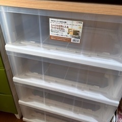 収納チェスト、半透明