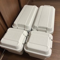 無印良品　収納ケース　4つ