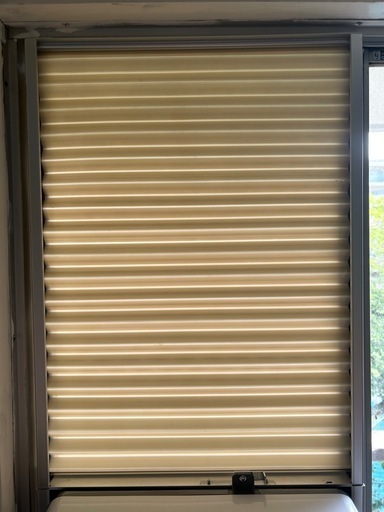 小泉　窓　エアコン