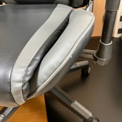 ゲーミングチェアの画像