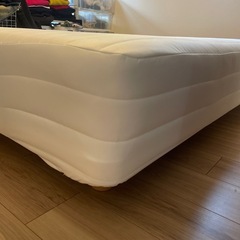 シングルベッドの画像