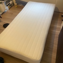 シングルベッドの画像