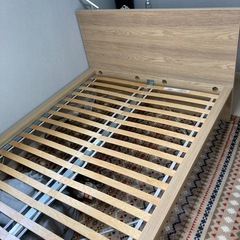 ダブルベッド