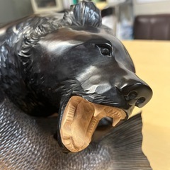 北海道　木彫り熊　の画像