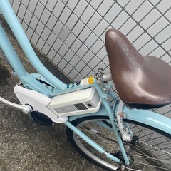 ★商談中　新基準 ブリヂストン デリーシェ　6.6Ah リチウム 電動自転車 中古 水色の画像