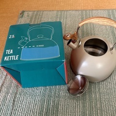 美品　2.5Lヤカン　箱付き