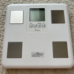 ★無料★タニタの体重計