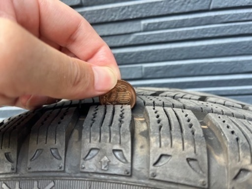 スタッドレスタイヤ　ホイールセット　フリード　185/65R15