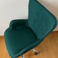 値下げしました！美品　LOWYA チェア　ダークグリーンの画像