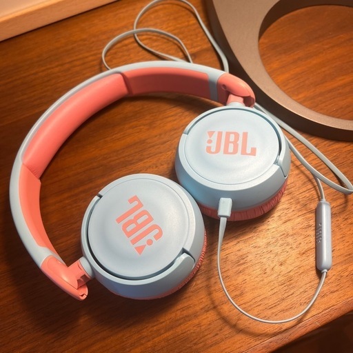 JBL ヘッドホン　子供用