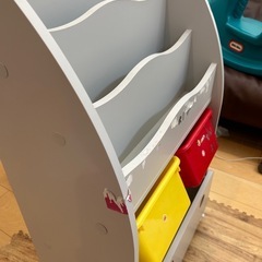 おもちゃ箱　本棚　子供用の画像