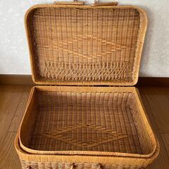 ラタン　スーツケース　籐　ピクニックバッグ　収納バスケット　旅行用バスケット　レトロの画像