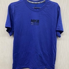 NIKE Tシャツの画像
