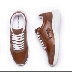 【値下】にゅ『BROWN』600足限定

の画像