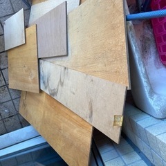 端材　木材　工作　家具　棚の画像