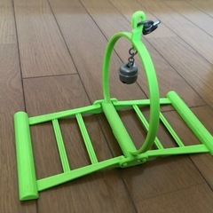 鳥用ブランコ