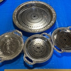 銀色のプレート