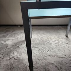 オシャレ　ガラステーブルの画像