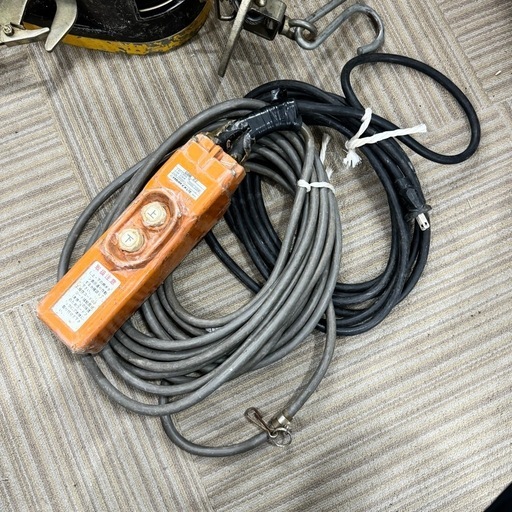 【動作OK‼️】リョービ 小型ウィンチ 最大荷重60kg WI-61A 電動ウインチ リモコン付き(春日電機COB22) 電動工具