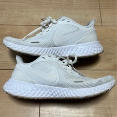 23.5　NIKEランニングシューズ