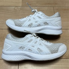 23　アシックスシューズ