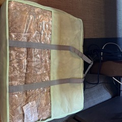 受け渡し者決定シルクの肌布団