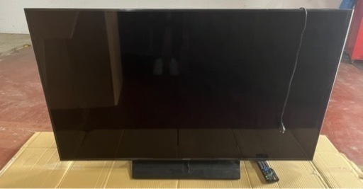 話し合い中、テレビ　　　55型　パナソニック