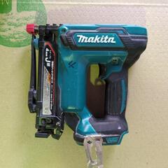 マキタ充電式タッカ　ST421D 18用