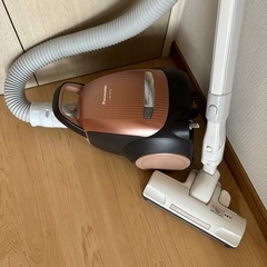 PANASONIC  MC-PK17G ローズゴールド掃除機の画像