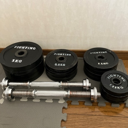 トレーニング用具　ダンベル